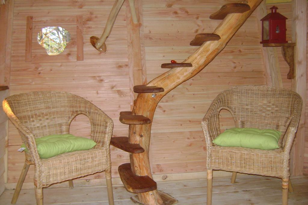 Les Cabanes De Chanteclair Chalais  Kamer foto