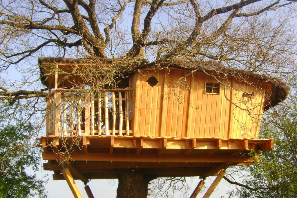 Les Cabanes De Chanteclair Chalais  Buitenkant foto