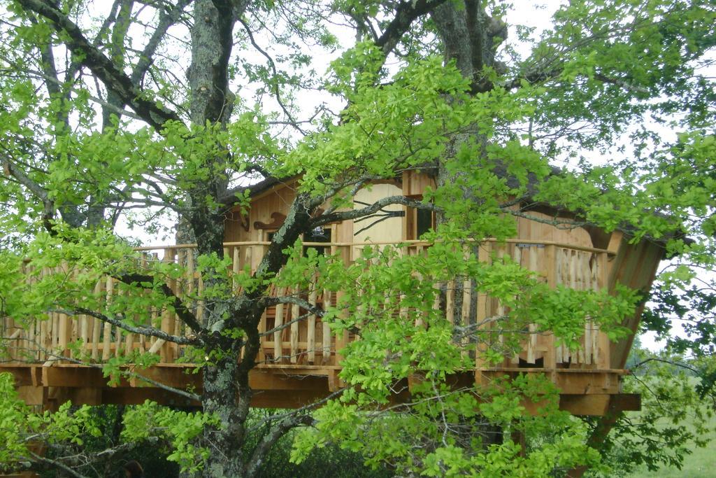 Les Cabanes De Chanteclair Chalais  Buitenkant foto
